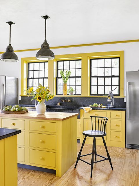 Yellow monochromatic kitchen