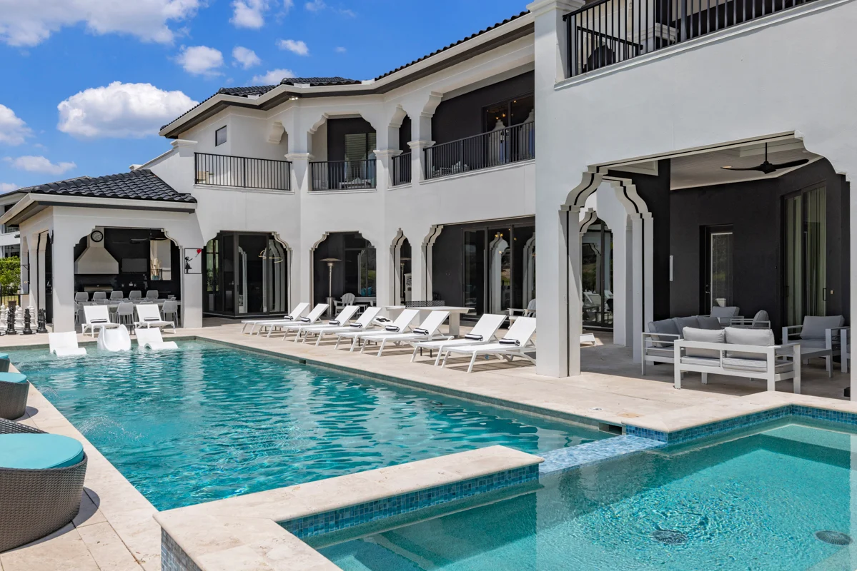 Kissimmee Luxury Home pool area